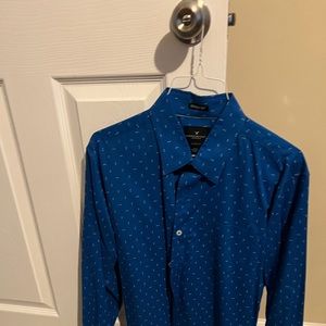 American Eagle button down